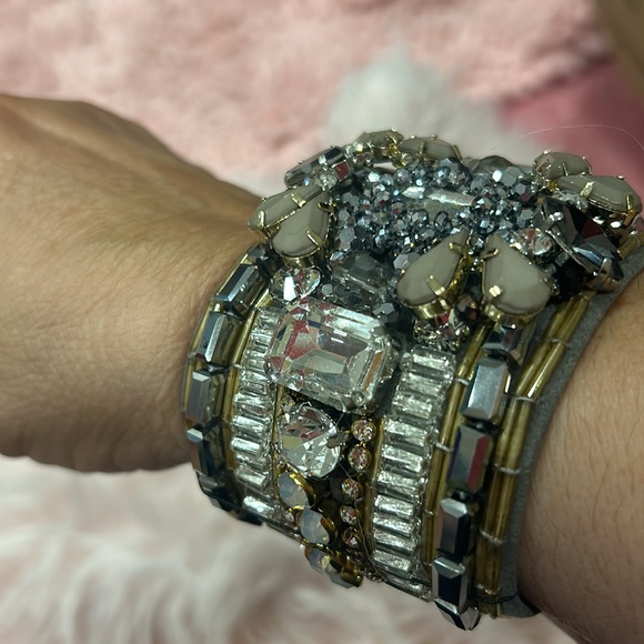 Exquisite Crystal & Beads Gold Hematite Cuff-Boutique - Picture 9 of 9